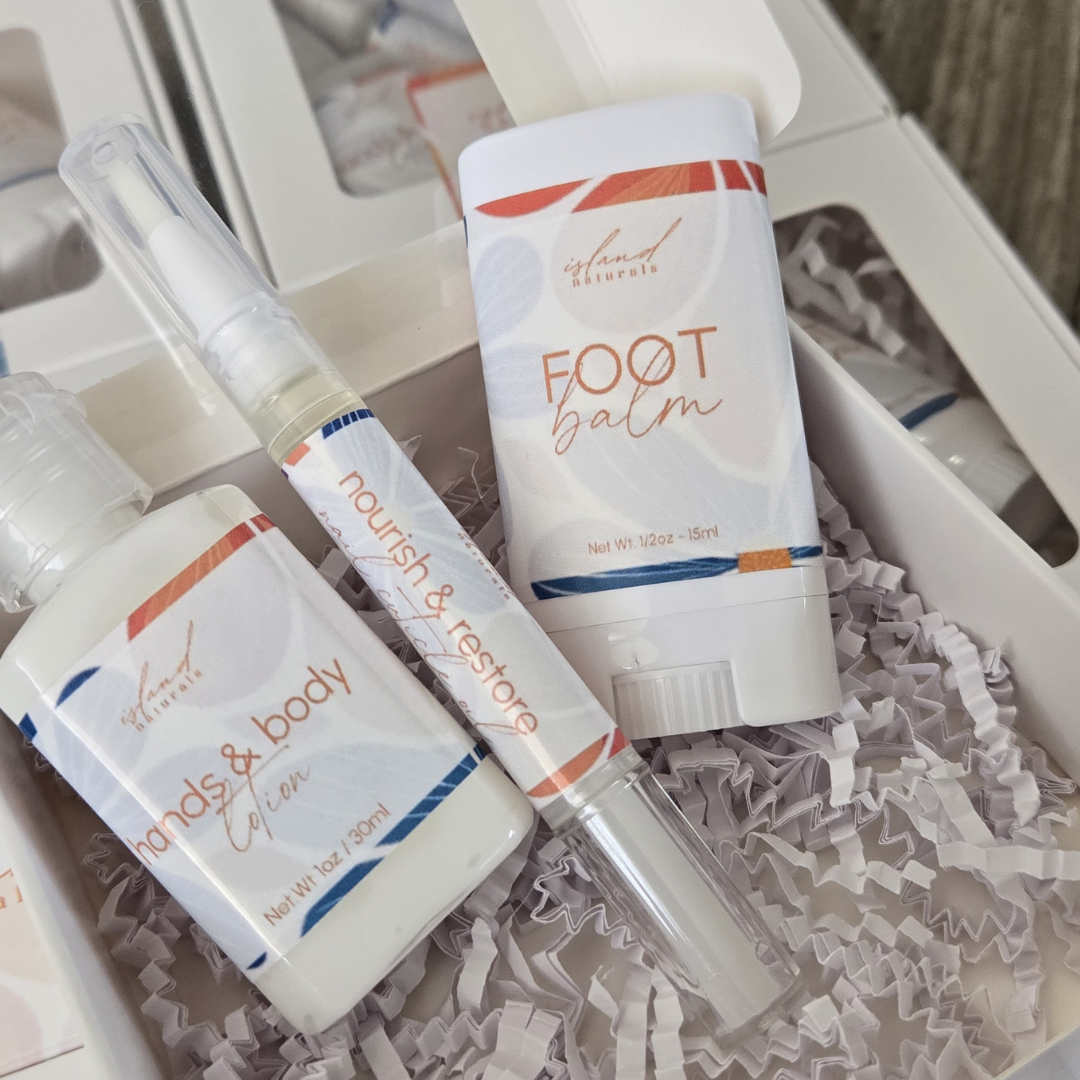 Productos Mom Box Island Naturals PR loción corporal foot balm y aceite de cutículas hidratación y cuidado